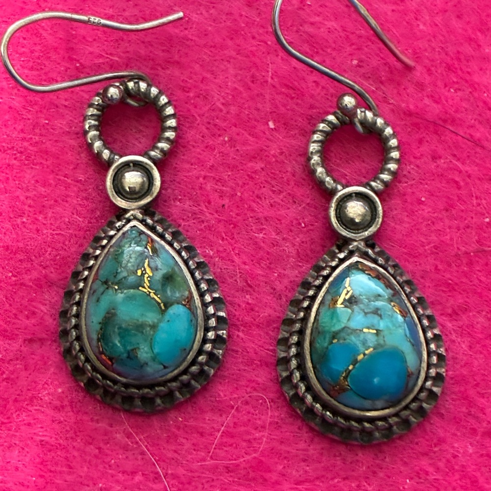 Source Unknown Turquoise And Silver Drop Earrings - image 2